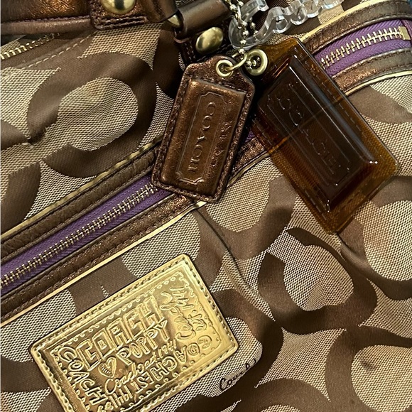 Coach Poppy Op Art Handbag - Picture 12 of 13